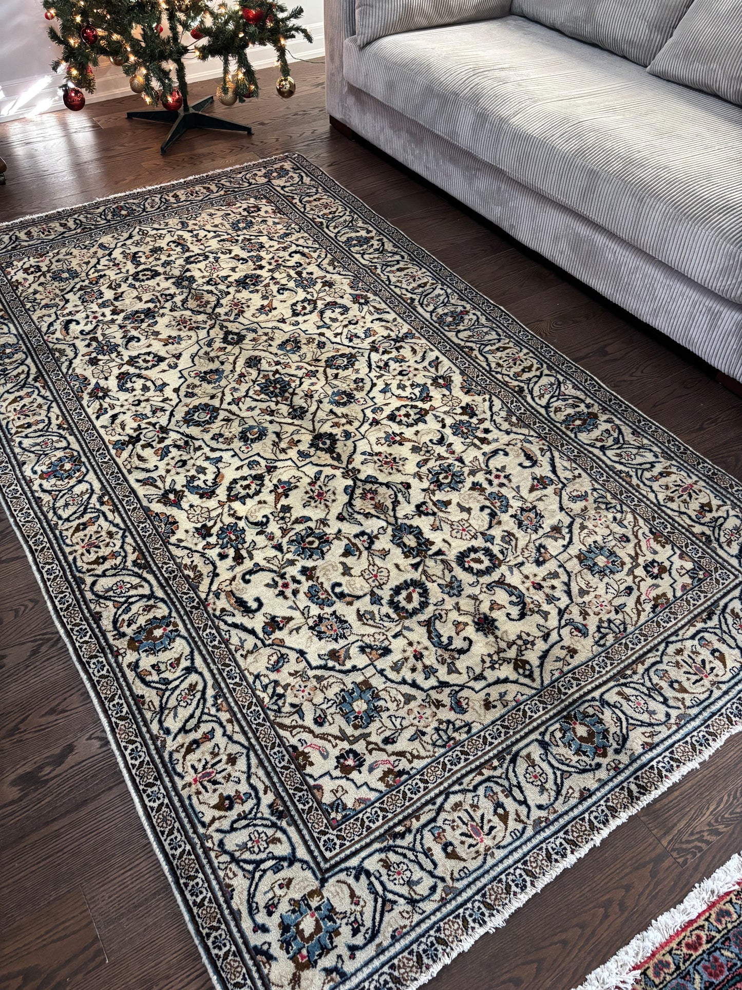Excellent Kashan rug