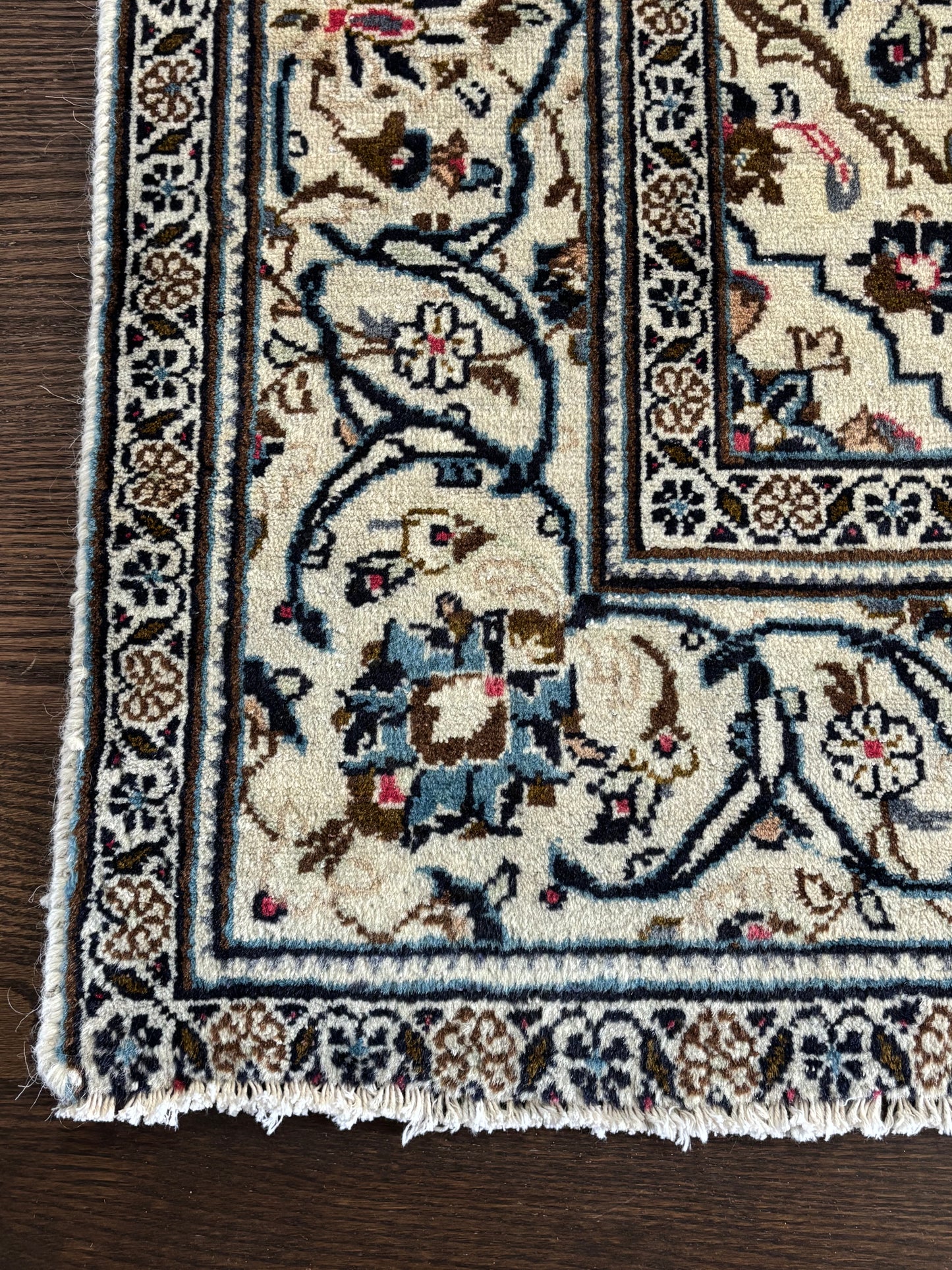 Excellent Kashan rug