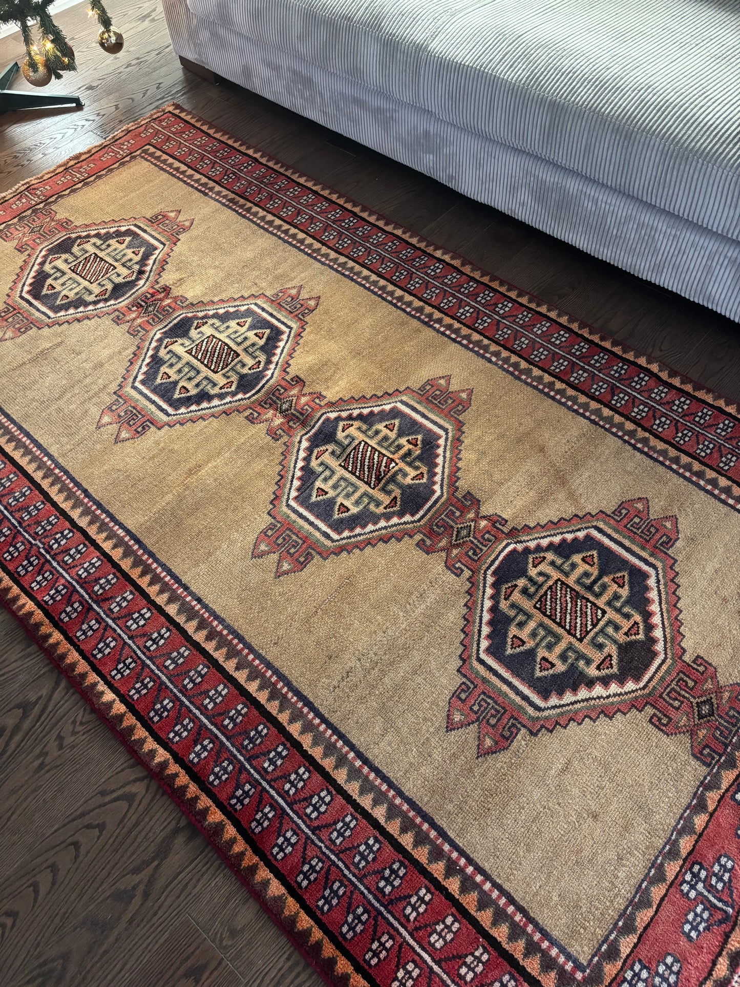 Shiraz Tribal rug Minimal